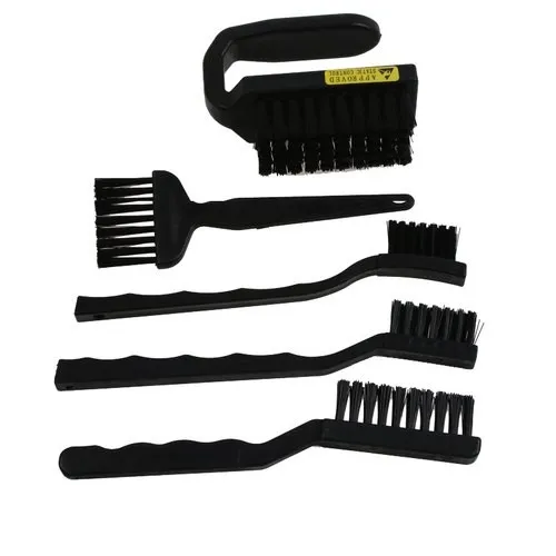 ESD conductive cleaning brush